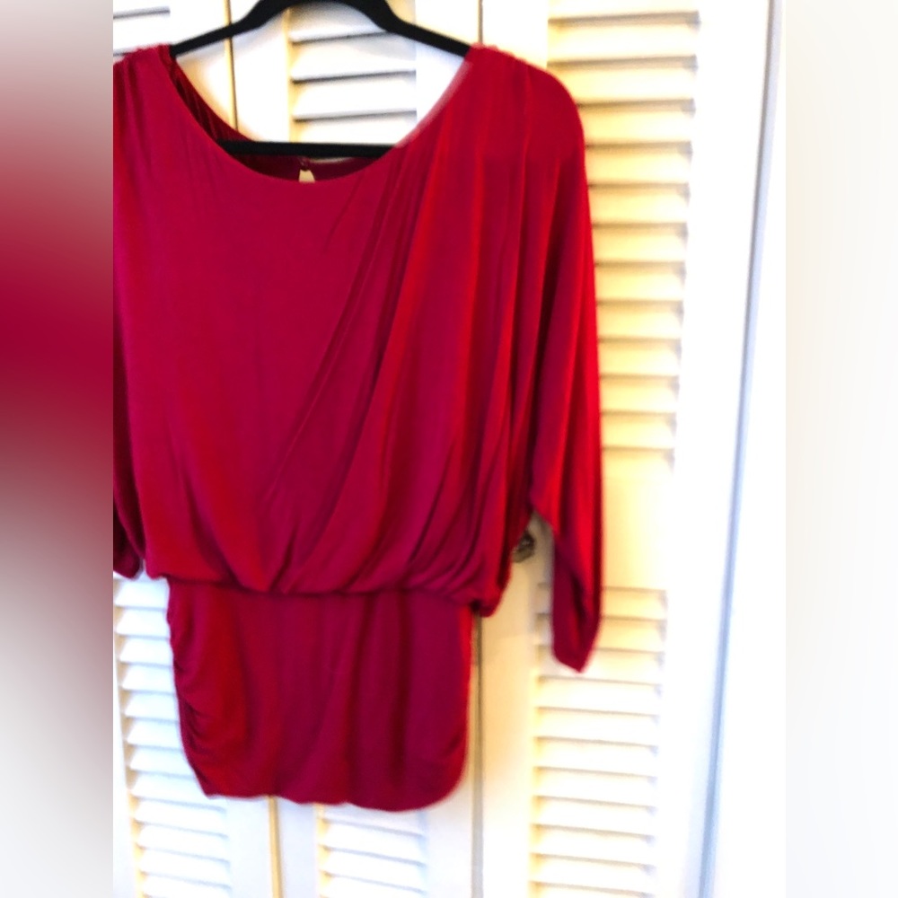 August $8 SALE White House Black Market Medium red dolman sleeve blouse